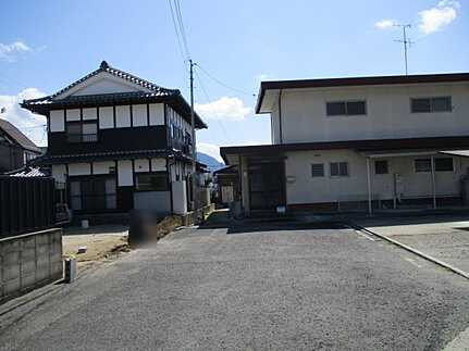 廿日市市阿品2丁目　新築一戸建て(全2棟)の前面道路含む現地写真