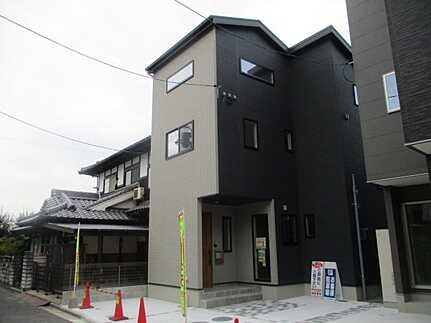 廿日市市阿品2丁目　新築一戸建て(全2棟)の外観