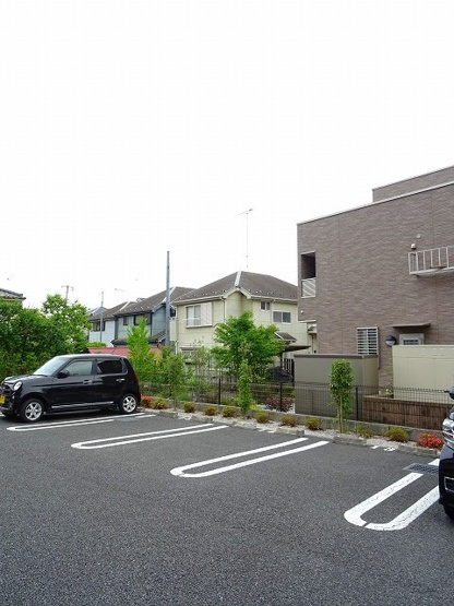 【駐車場】
