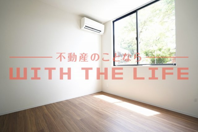 K-ideal久留米Ⅲ【キャッシュバック対象物件】の居間・リビング|個人の部屋や寝室として使える洋室です