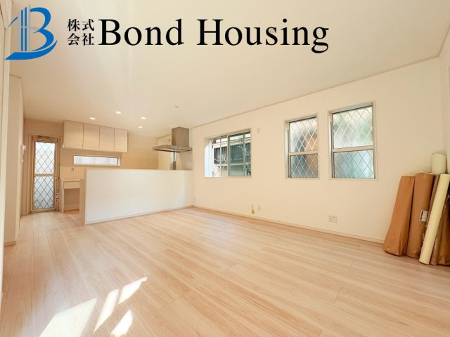 明石市朝霧町３丁目の新築一戸建の居間・リビング