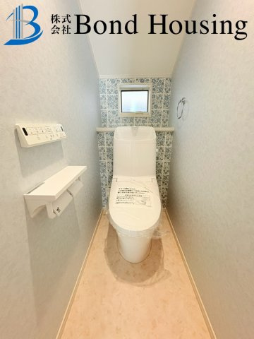 明石市朝霧町３丁目の新築一戸建のトイレ