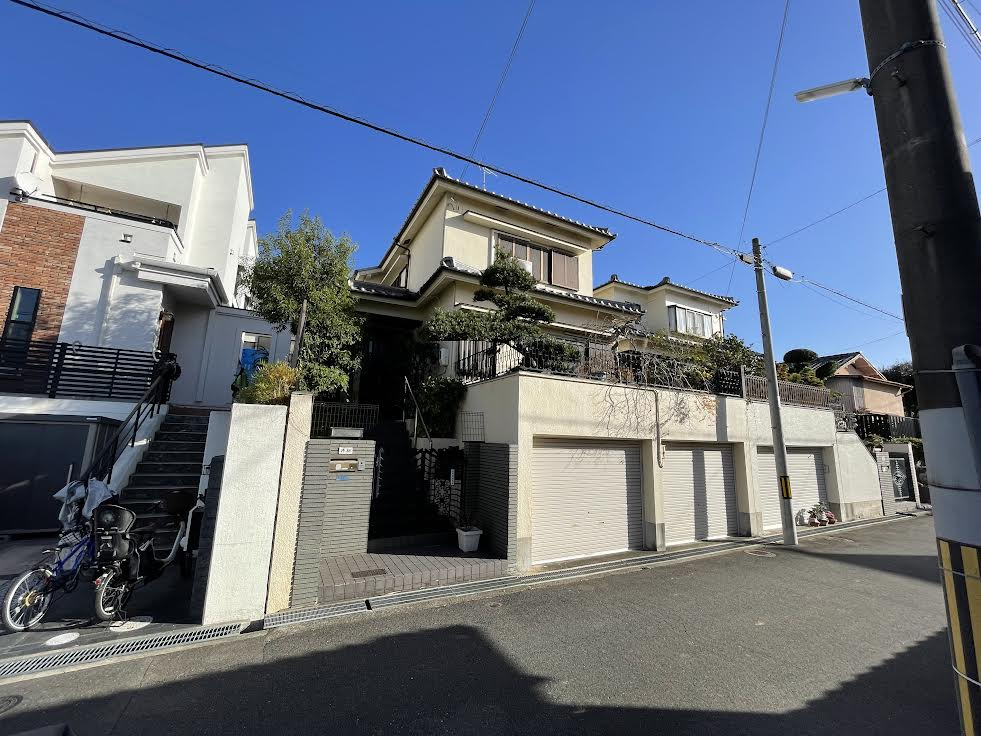 寝屋川市太秦緑が丘　中古戸建