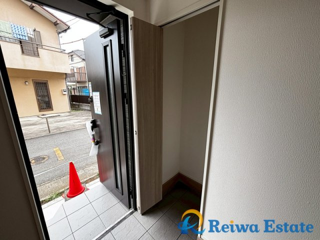 新築戸建　茅ヶ崎市南湖2丁目の玄関