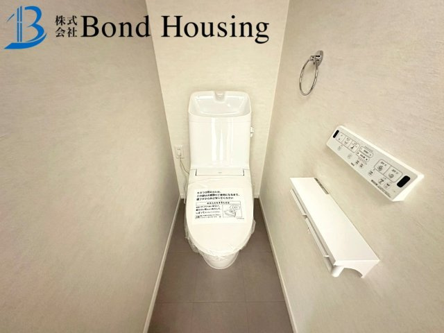 明石市朝霧町３丁目の新築一戸建のトイレ