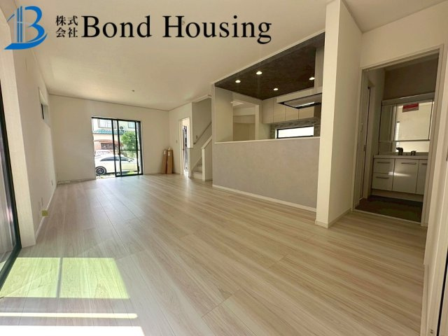 明石市朝霧町３丁目の新築一戸建の居間・リビング