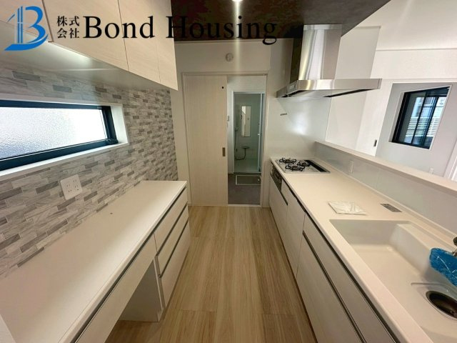 明石市朝霧町３丁目の新築一戸建のキッチン