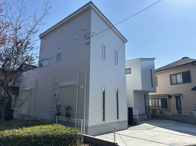 茅ヶ崎市松風台デザイナーズハウスの外観