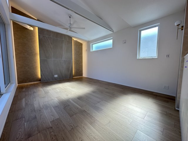 茅ヶ崎市松風台デザイナーズハウスの居間・リビング