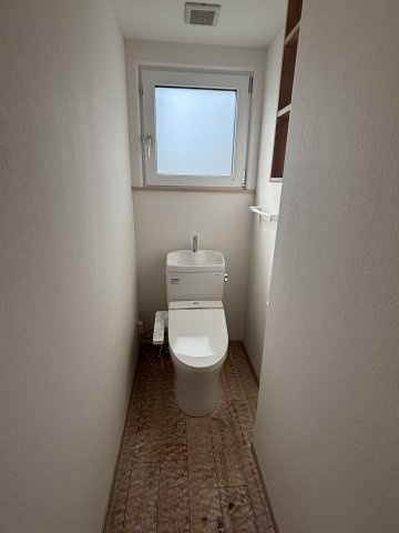 高浜市八幡町３丁目の店舗事務所のトイレ