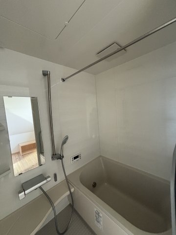 高浜市八幡町３丁目の店舗事務所の浴室