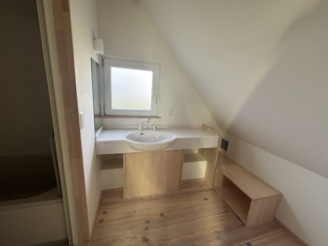 高浜市八幡町３丁目の店舗事務所の内装