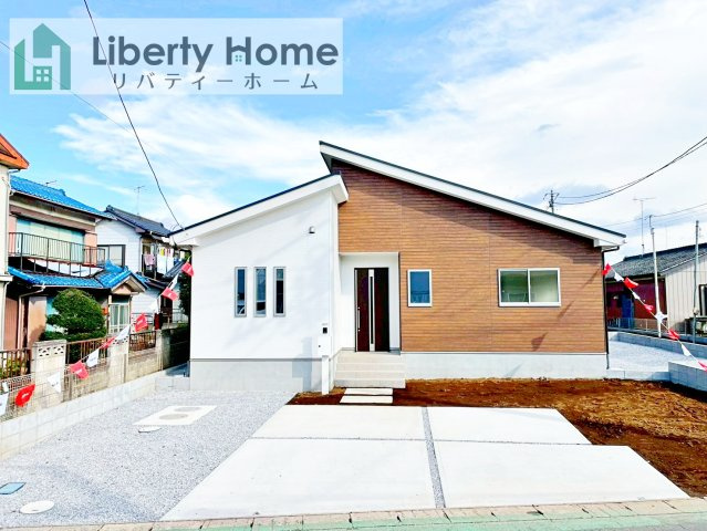 常総市豊岡町3期　新築戸建　1号棟の駐車場