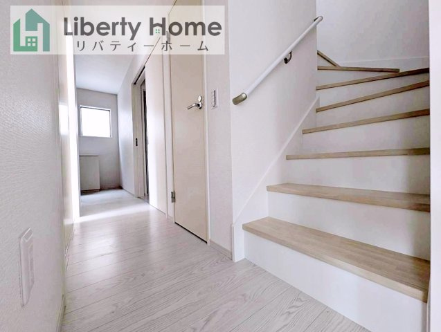 常総市豊岡町3期　新築戸建　2号棟の内装