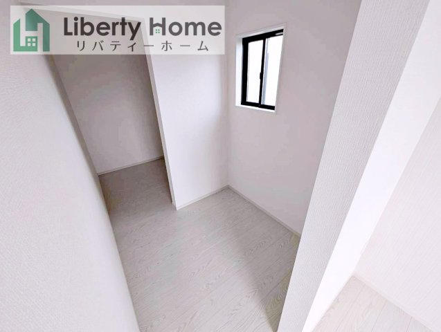 常総市豊岡町3期　新築戸建　2号棟の収納