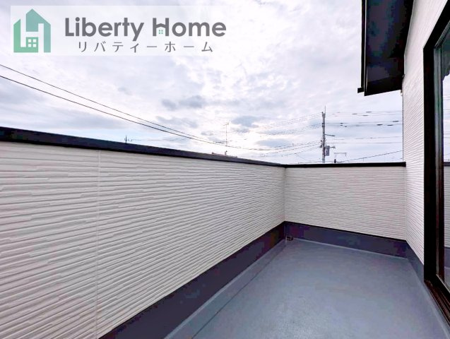 常総市豊岡町3期　新築戸建　2号棟のバルコニー