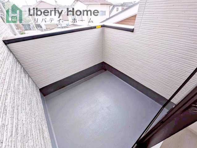 常総市豊岡町3期　新築戸建　2号棟のバルコニー
