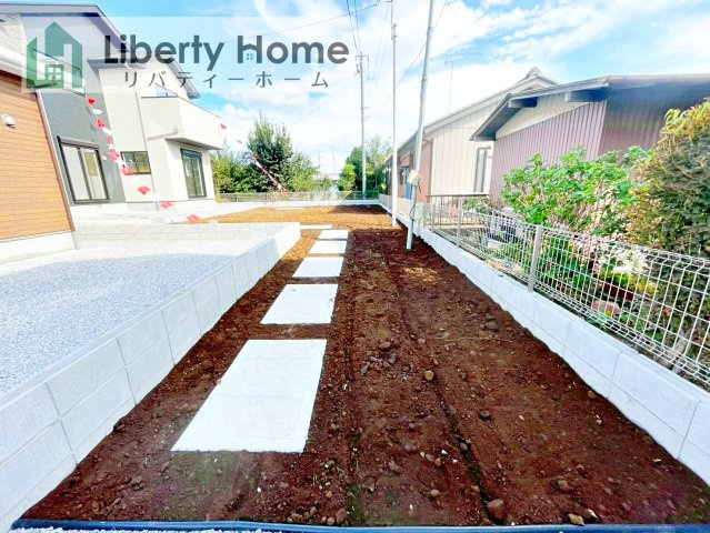 常総市豊岡町3期　新築戸建　2号棟の庭