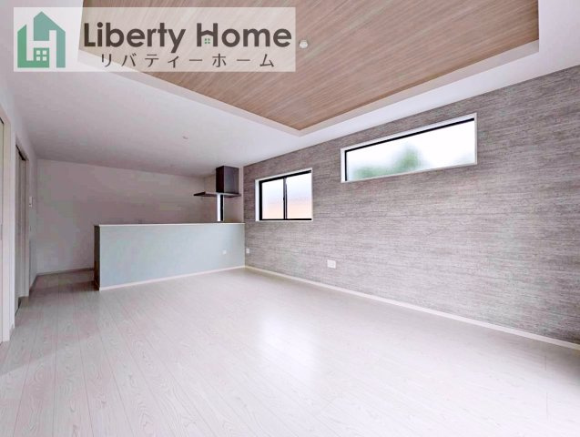 常総市豊岡町3期　新築戸建　2号棟の居間・リビング