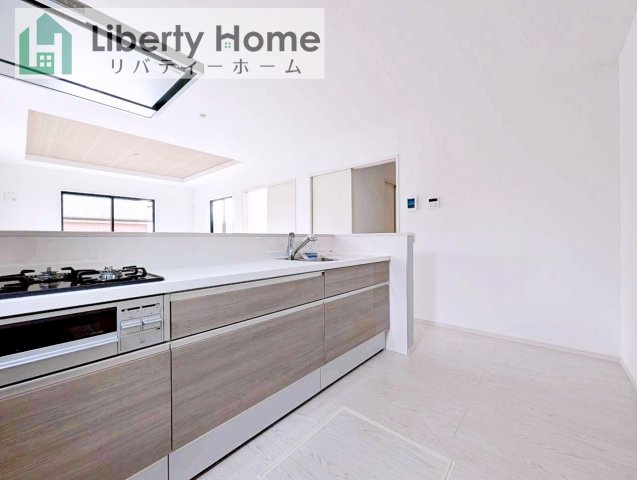 常総市豊岡町3期　新築戸建　2号棟のキッチン