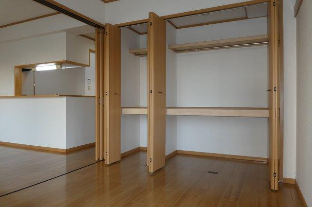 レンドールの内装|洋室
