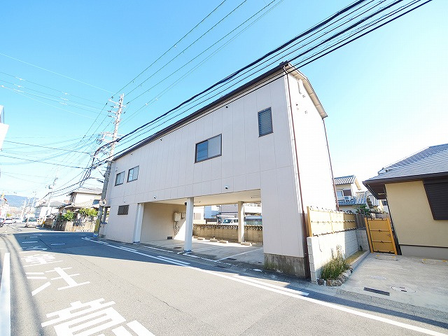 奈良市四条大路一戸建の外観|外観もきれいです