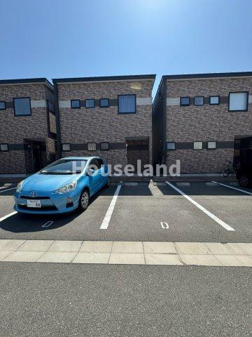 クレール中之島Ⅱの駐車場