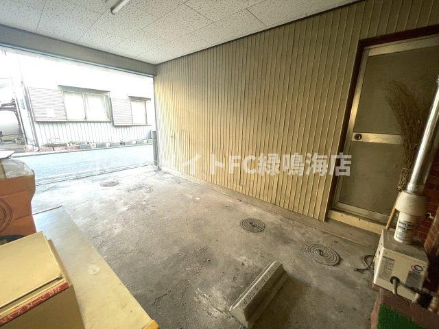 本星崎店舗1棟の駐車場|1階