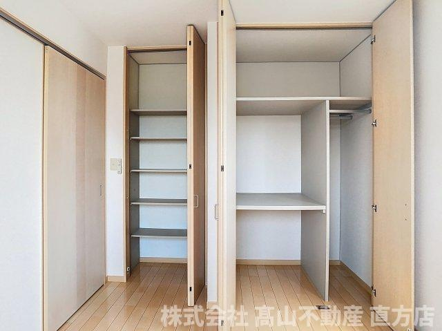 直方市大字上頓野のアパートの収納