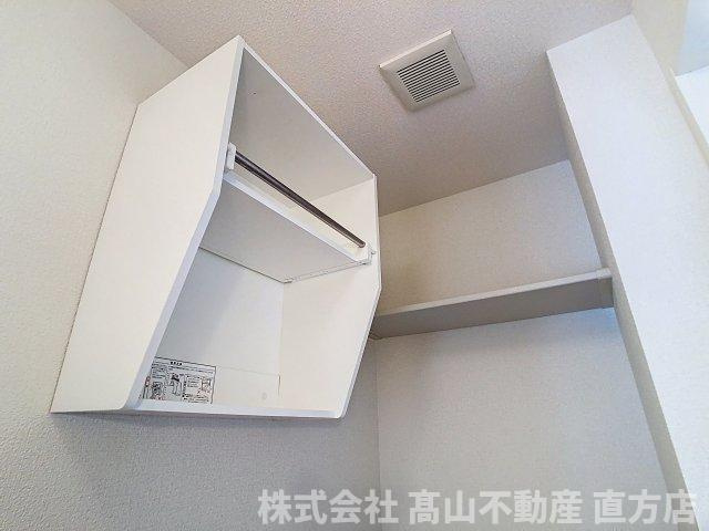 直方市大字上頓野のアパートの収納