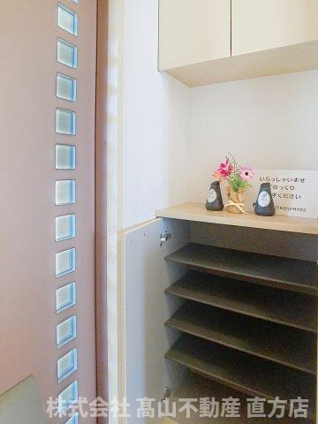 直方市大字上頓野のアパートの収納