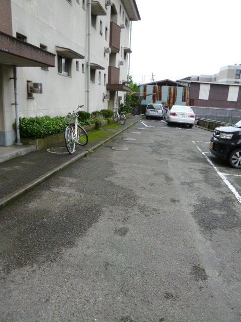 高松ビルの駐車場|駐車場です
