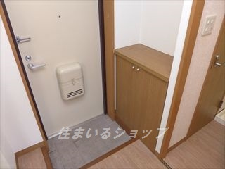 ベルドミールⅠの玄関|シューズボックスあり
