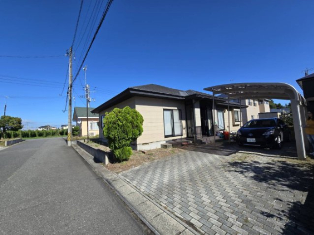 おいらせ町青葉　平屋中古住宅の外観