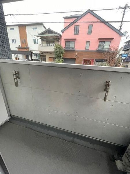 エヌエムキャトフヴァントワのバルコニー