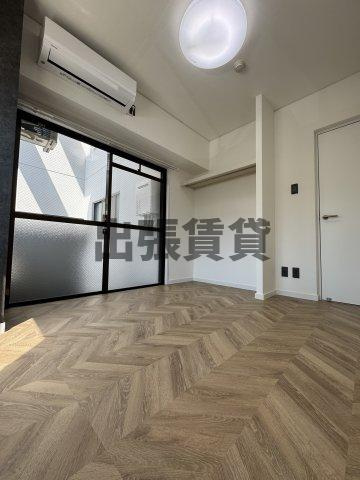 仲介手数料0円！URBAN HEIGHTS立花の居間・リビング