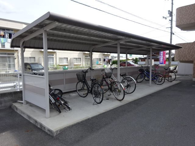 アプランドルⅣのその他共用部分|自転車置き場