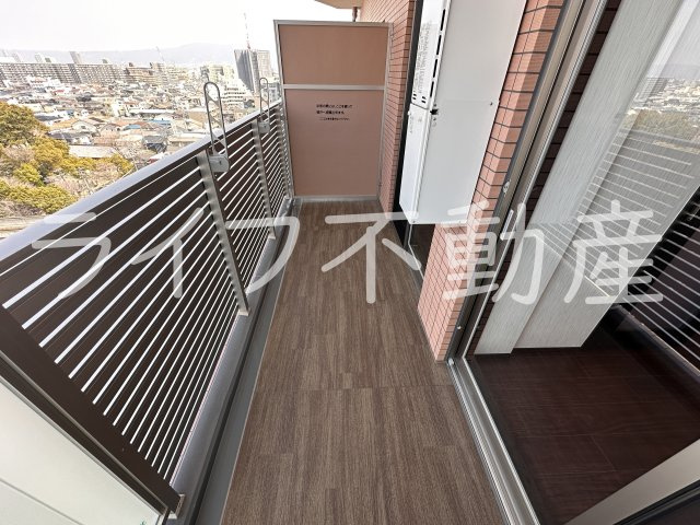 プレジオ永和EUROのバルコニー|お洗濯にも便利なバルコニー付き