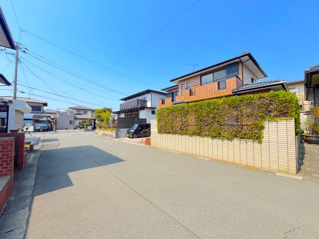 青山３丁目戸建ての前面道路含む現地写真