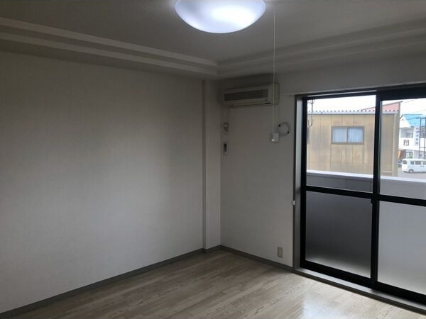 マーガレットスマイルの居間・リビング