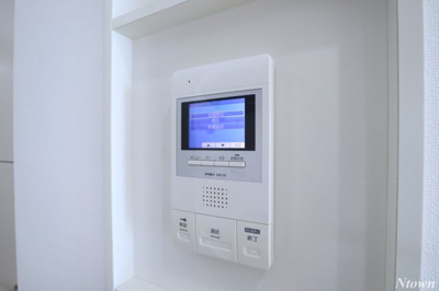 【セキュリティ】 | プレミアムコート新栄 | モニター付きインターホンです