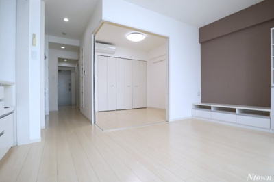 【居間・リビング】 | プレミアムコート新栄 | 居間です