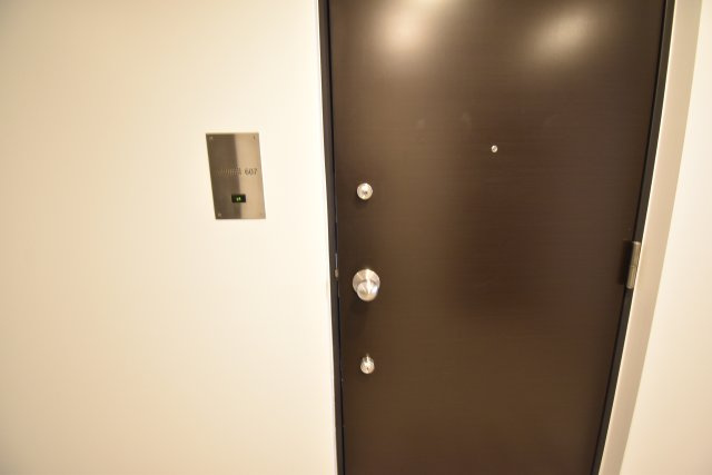 アーデンタワー南堀江の玄関