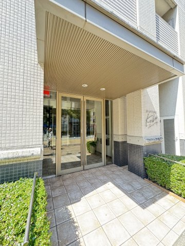 ロイヤル神戸三宮のエントランス