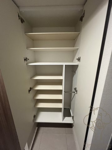 アーバングランデ新大阪の玄関