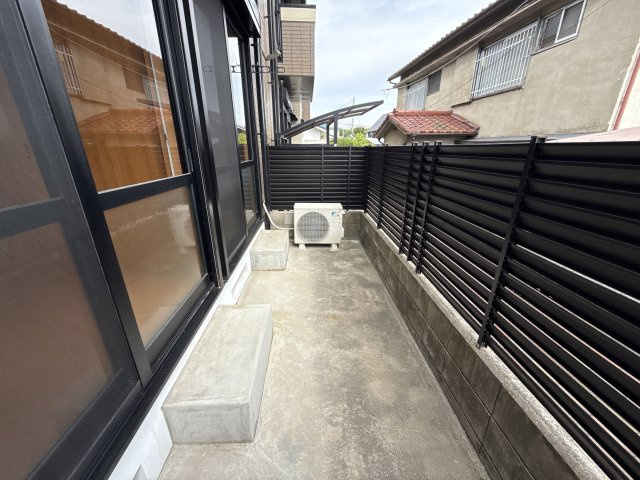 コンフォーレ今宿のバルコニー