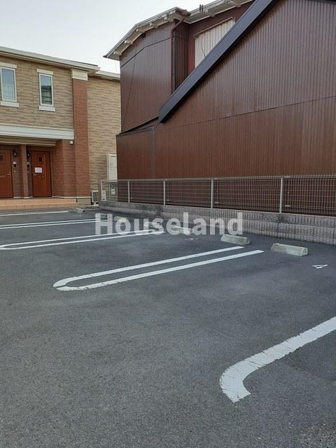 サンリット葵町の駐車場