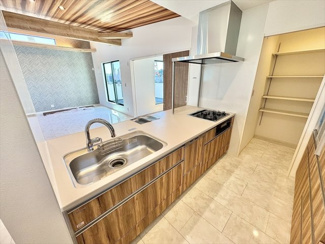  | ザ・ガレージ美しが丘4丁目