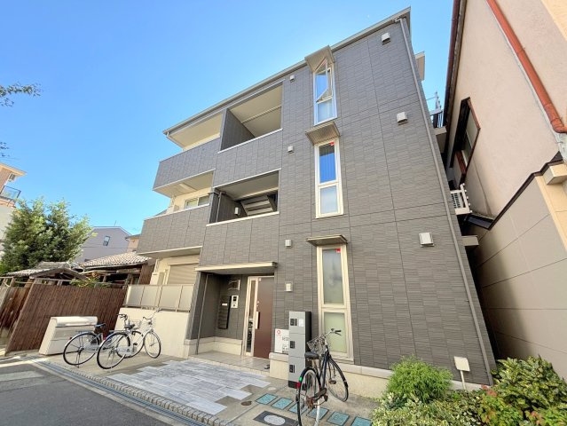 ビルボード淡路駅前の外観