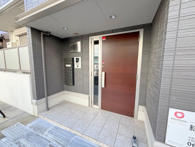 ビルボード淡路駅前のエントランス